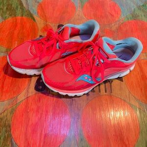 Saucony Kinvara 5 Natural Series Running Shoes Women Size 11 Coral Teal Running